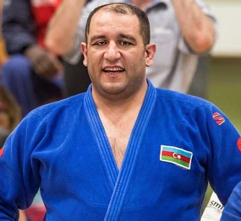 İlham Zəkiyev Avropa çempionatında finala vəsiqə qazandı 