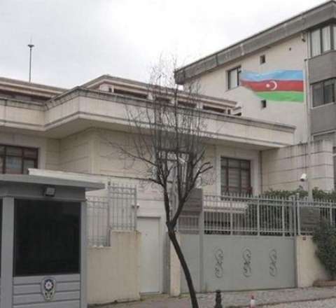 ABŞ səfirliyi işçi axtarır -  40 min manat maaş