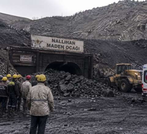 Ankarada mədən çökdü: Ölən və yaralananlar var 