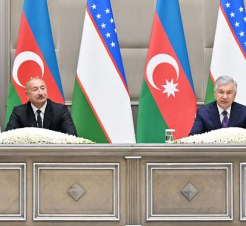 Azərbaycan və Özbəkistan prezidentləri mətbuata bəyanatlarla çıxış etdilər - Fotolar