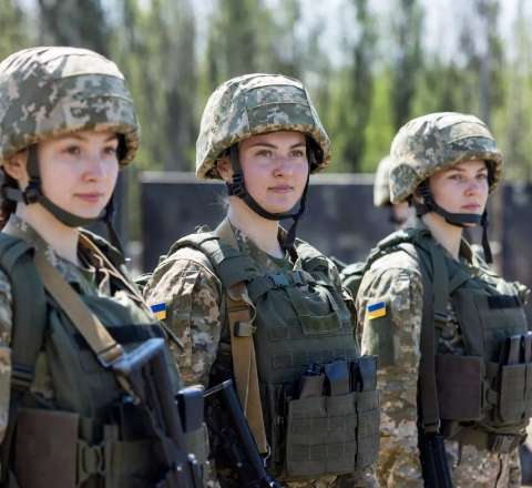 Ukraynada qadınlar orduya çağırılır? - Rəsmi açıqlama 
