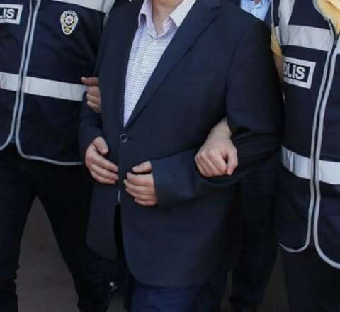 Jurnalistlər aldadıcı başlığa görə saxlanıldı  - FOTO