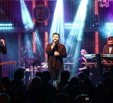 Məşhur musiqi qrupu dağıldı 