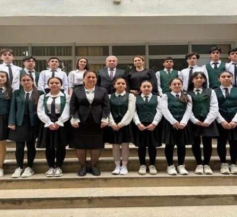 Bir sinifdən 13 nəfər "Tibb"ə qəbul oldu: 1-i 700 bal topladı 