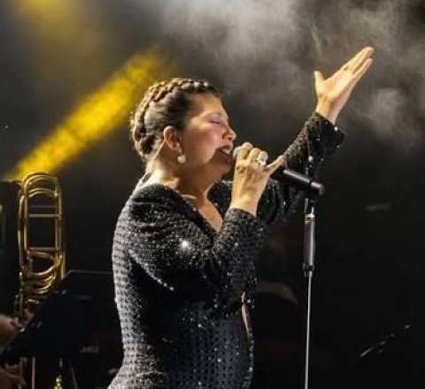 Şəkər xəstəsidir, çəkini saxlaya bilmir  - Sibel Canın kökəlməsinin səbəbi