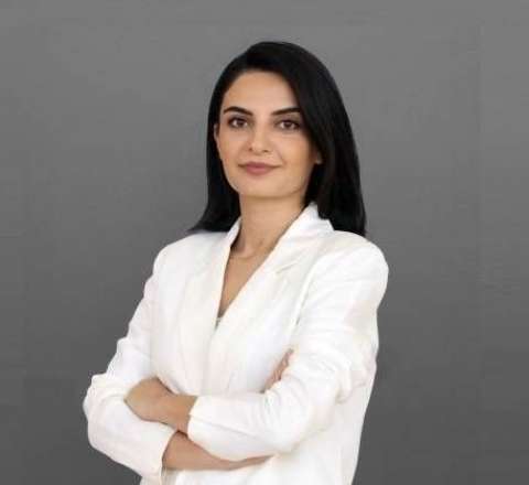 Yüksək vəzifə verilən 32 yaşlı xanım  - DOSYE