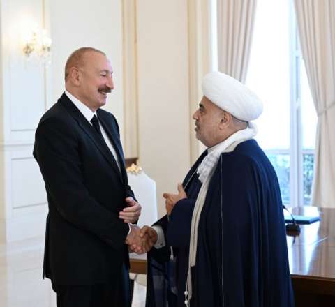 “Mehriban xanıma dedim şəkil çəkdirək və şeyxə göndərin” 