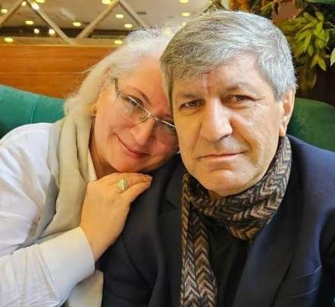Əvəz Zeynallının xanımı: “Əməliyyat normal keçdi, amma  vəziyyəti ağırdır”
