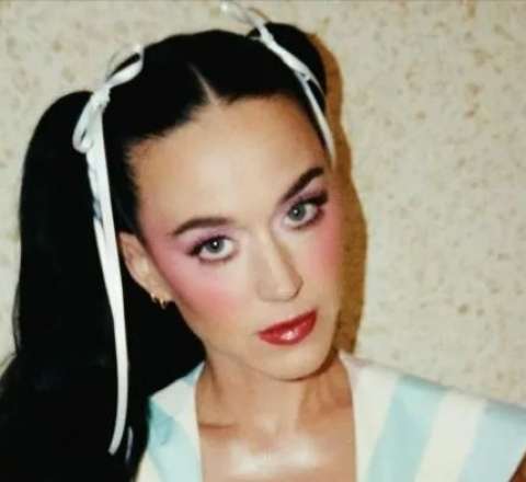 Keti Perridən Bakı ilə bağlı paylaşım  - FOTO