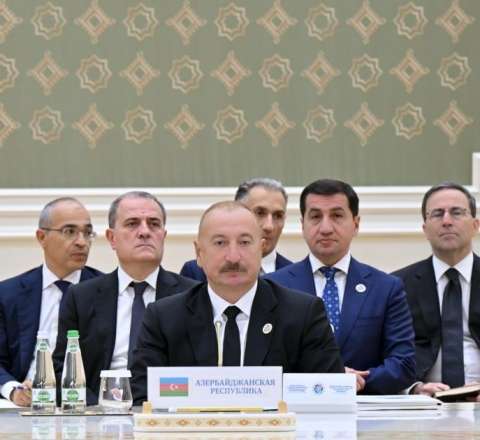 Prezident Türkmənbaşıda tədbirdə iştirak edir - FOTO