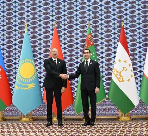 Zəfərdən sonra yeni dövr:   Azərbaycan və Mərkəzi Asiya birləşir