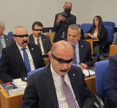 Türkiyəli deputatlar parlamentin iclasına belə qatıldılar  - VİDEO