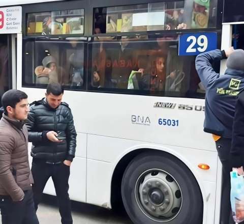 Mən niyə bir saat 20 dəqiqə avtobus gözləməliyəm? -  29 nömrəli marşrutdan ŞİKAYƏT