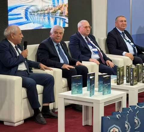 Xalq şairinin “Azərbaycan adından…” kitabının imza günü keçirildi 