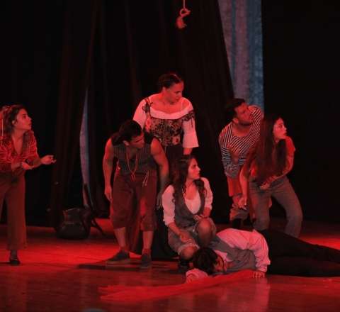 Bu teatrın “İblis” tamaşası beynəlxalq festivalda mükafata layiq görüldü 