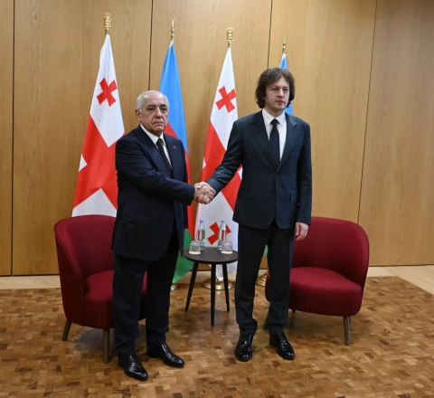 Əli Əsədov Kobaxidze ilə görüşdü 