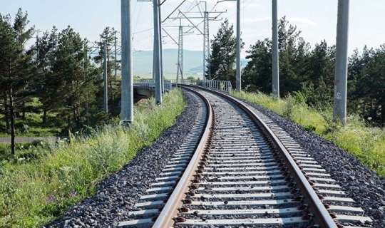“Paşinyan Ermənistanın dəmir yolunu Azərbaycana verə bilər” – Rusiyalı ekspertdən sensassion iddia 