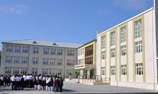 Bakıda IX sinif şagirdi sinif yoldaşına xəsarət yetirdi 