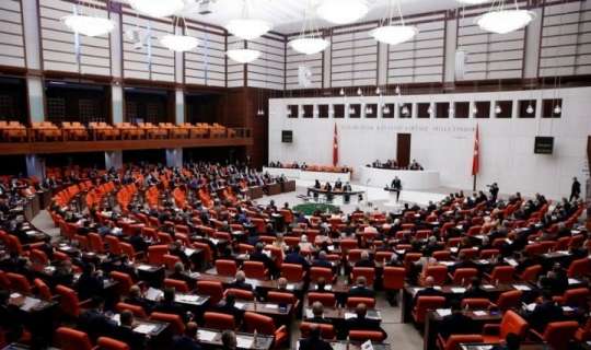 Türkiyə parlamentində İranla bağlı İCLAS 