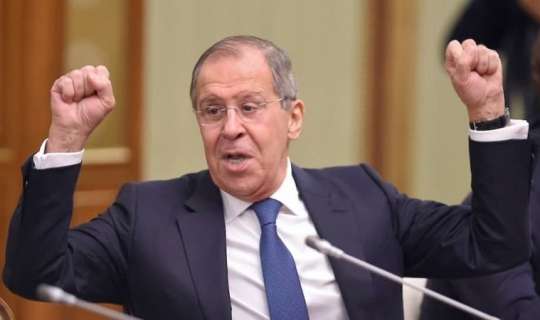 Biz danışıqlar aparanda avropalılar foyedə qəhvə içirdi 