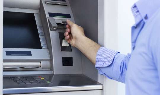 Bankomatdan pul çıxarmaq olmayacaq: yeni qanun bu tarixdən qüvvəyə minəcək 