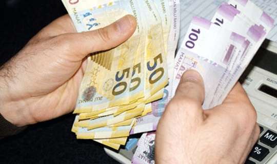Azərbaycanda bu şəxslərin maaşı 3743 manat oldu 