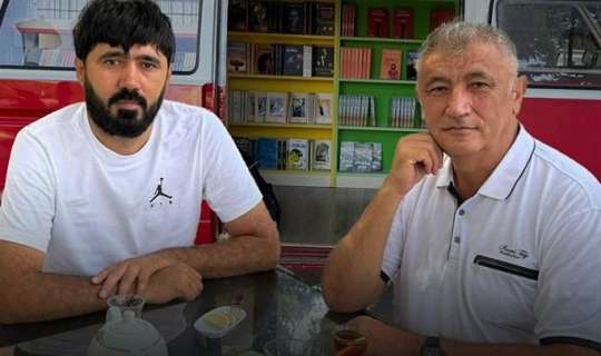 Kəramətə 4500, atasına 1050 manat.. - Nazirlik yazarlara pul ayırdı 