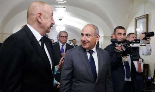 Əliyevə təxribatçı sualı verən kim idi? Paşinyan niyə bunu etdi? 