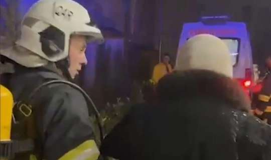 Qaradağda yaşayış binasında YANĞIN: Təxliyə olunanlar var - VİDEO 