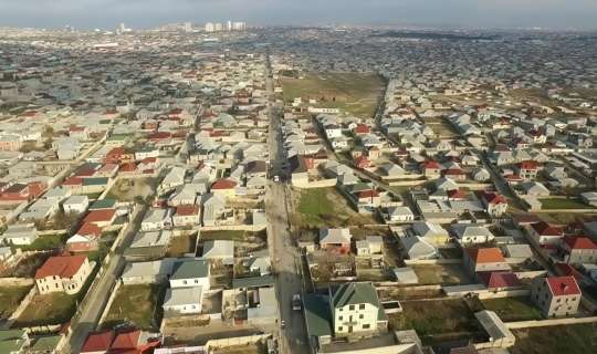 1 milyona yaxın sənədsiz əmlak: Hansı dövlət qurumları bələdiyyələrə problem yaradır? 