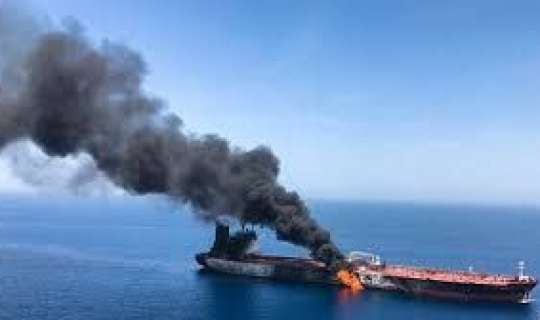 Hörmüz boğazında neft tankeri vuruldu – 4 nəfər yaralandı – VİDEO 