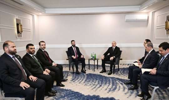 İlham Əliyev Antalyada Suriyanın keçid dövrü Prezidenti ilə görüşdü - FOTO