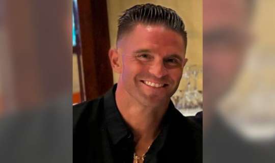 Səkkiz ildir içki içmir - Yenə də sərxoşdur 