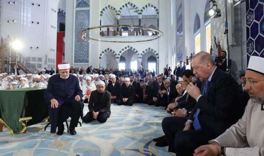 Ərdoğan Quran oxudu  - VİDEO