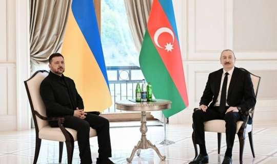 Prezidentlər mətbuata bəyanatlarla çıxış etdi 