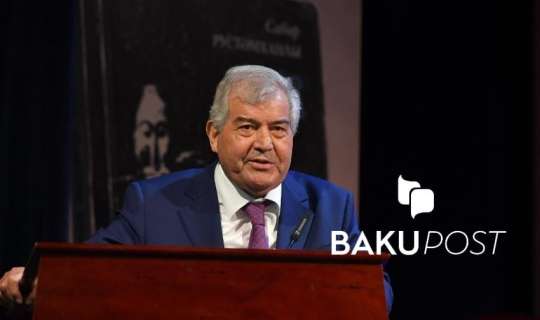 Tənqidçidən Sabir Rüstəmxanlı barədə çağırış:  “İşığa daş atmayaq”