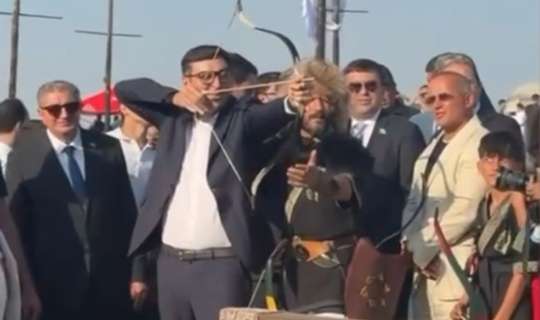 Oxu hədəfdən yayınmadı: Nazir meydanda -  VİDEO