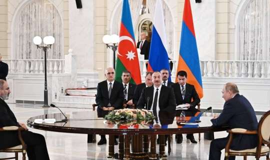 Əliyev, Putin və Paşinyan görüşüb, ya yox? -  Ruslar təsdiq, ermənilər təkzib edir 