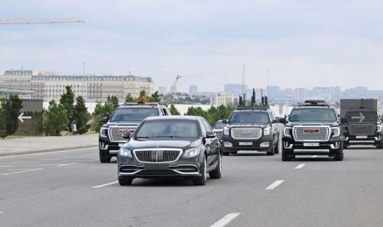 İlham Əliyev sükan arxasında, Kadırov yanında... -  FOTO