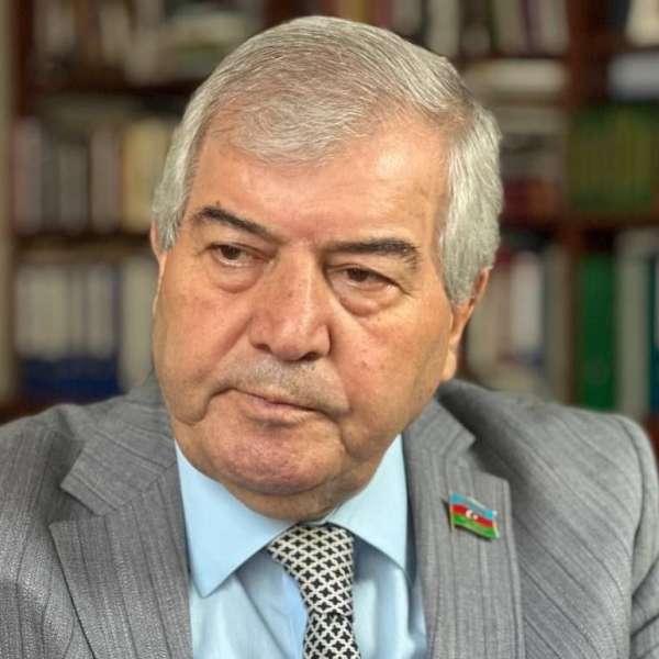 Tarix elmimizin qurbanlarından biri - Sabir Rüstəmxanlının yazısı 