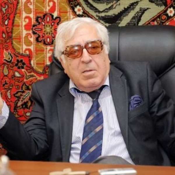 Anar Rusiyaya cavab yazdı - Əyri güzgüdə 