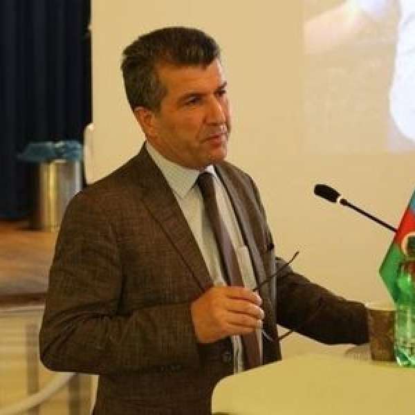 Hüquqşünasdan deputata: Səhv edirsiniz, cənab Cəfərov! 