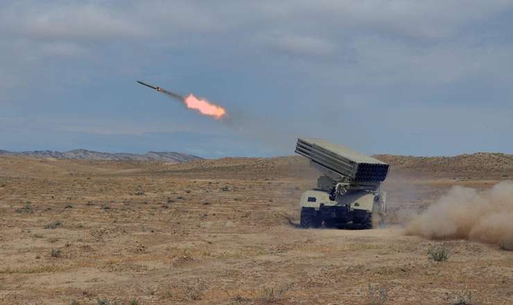 Pakistan Əfqanıstana zərbələr endirdi 