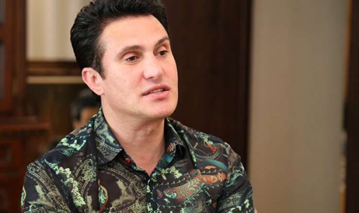 Nadir Qafarzadə bu dəfə kişiləri qınadı: Pozğun qadınlardan pul qazanan ərlər... 