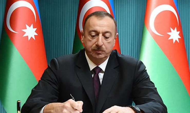 Prezident diplomlarla bağlı mühüm sərəncam İMZALADI 