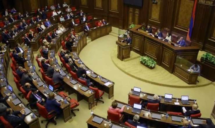 Konstitusiyaya dəyişikliklə bağlı referendum... - Paşinyan 