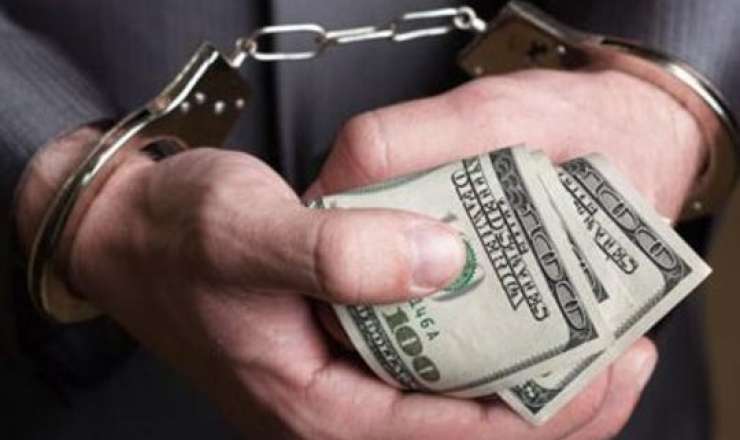 Dələduzluq edib, xəstə qızını müalicə etdirən şəxsə HÖKM OXUNDU 