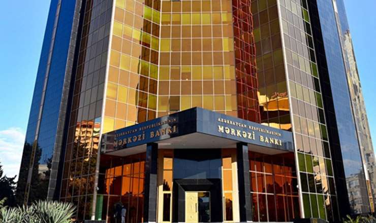 Mərkəzi Bankın rəhbərliyinə 2.7 milyon manat maaş ödənilib 