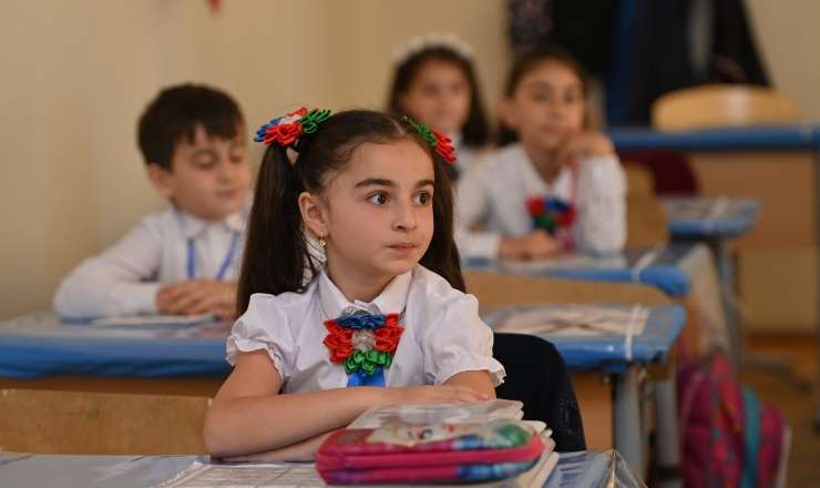 Məktəblilərin qış tətili başlayır 