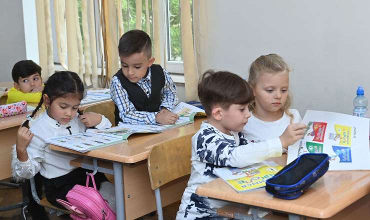 Məktəblərdə neçə gün dərs OLMAYACAQ? 